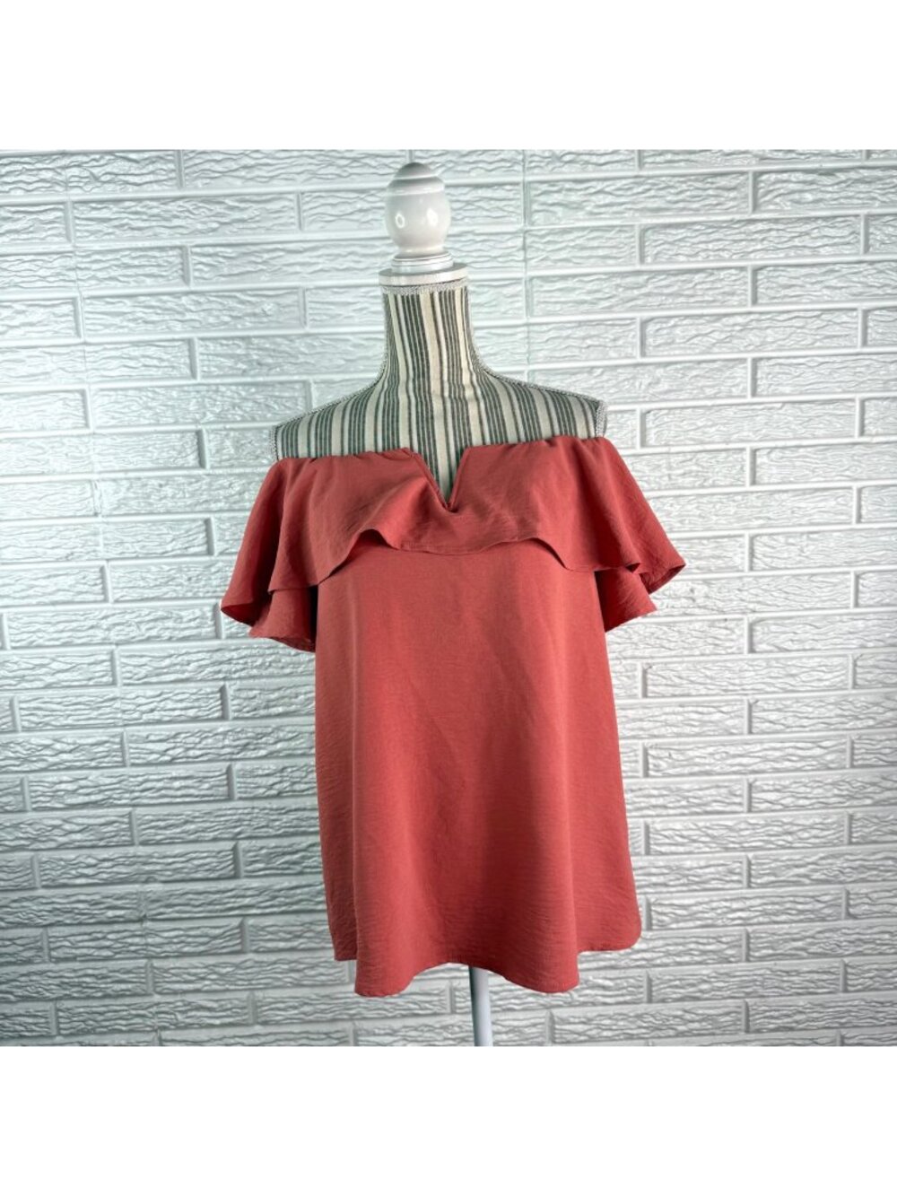 Les Amis Coral Salmon Off the Shoulder Ruffle Shirt Size Large